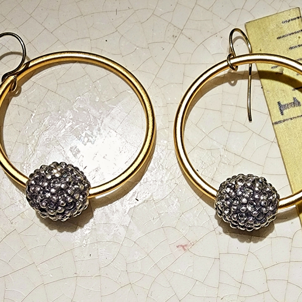 Dangle round hoops with silver rhinestone textured bead earrings, contemporary - Picture 7 of 7